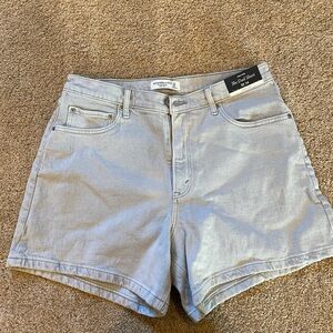 NWT Abercrombie & Fitch Curve Love High Rise Dad Short Size 32/14